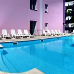 Modern With Outdoor Pool-beahost *