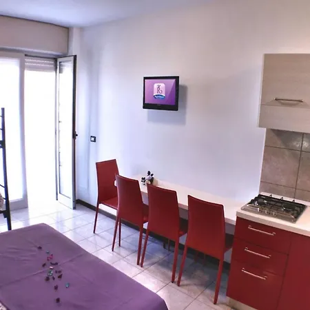 Appartement Modern With Outdoor Pool-beahost *