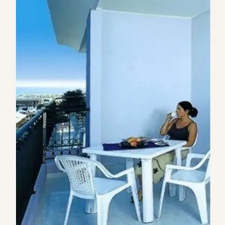 Apartamento Modern With Outdoor Pool-beahost *