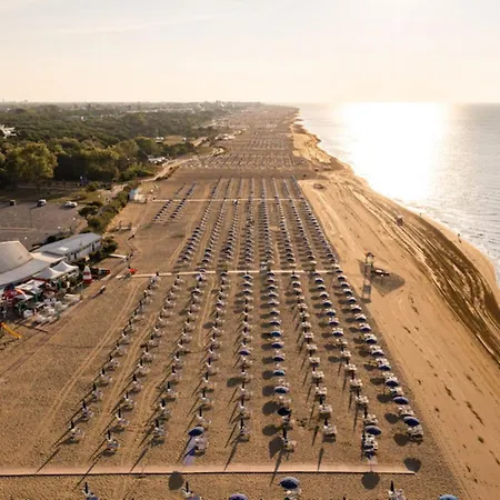 Modern With Outdoor Pool-beahost Bibione