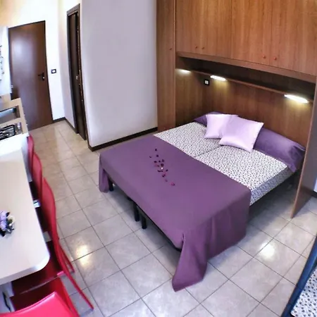 Apartment Modern With Outdoor Pool-beahost *